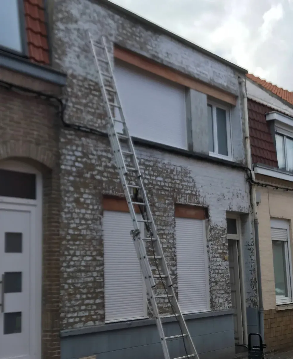 Facade avant ravalement